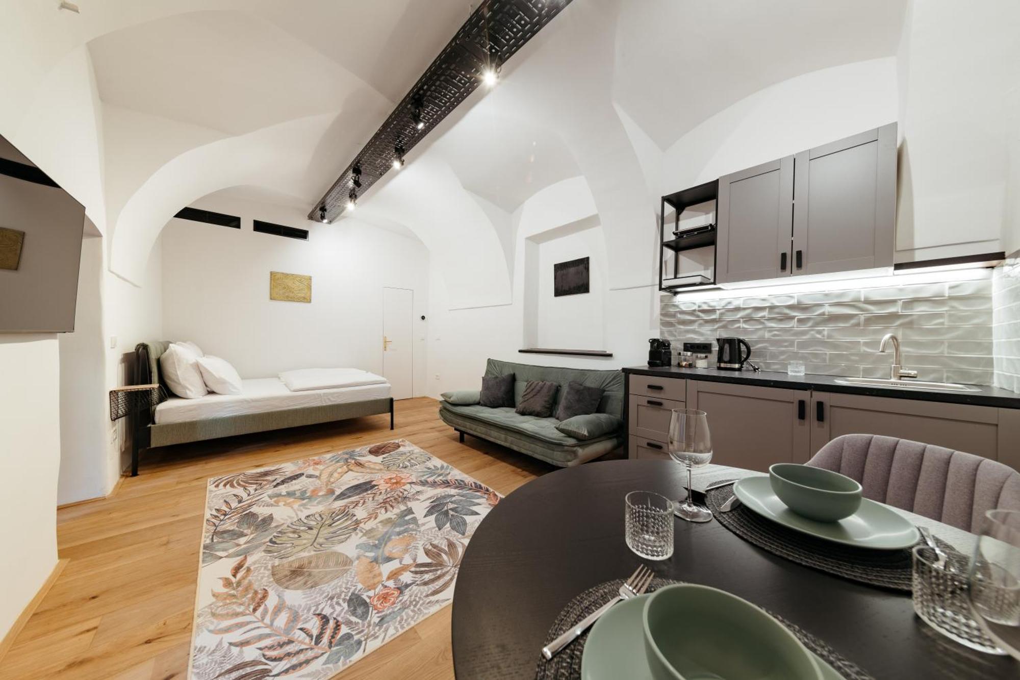 Main Square Apartments & Rooms Maribor Exterior photo